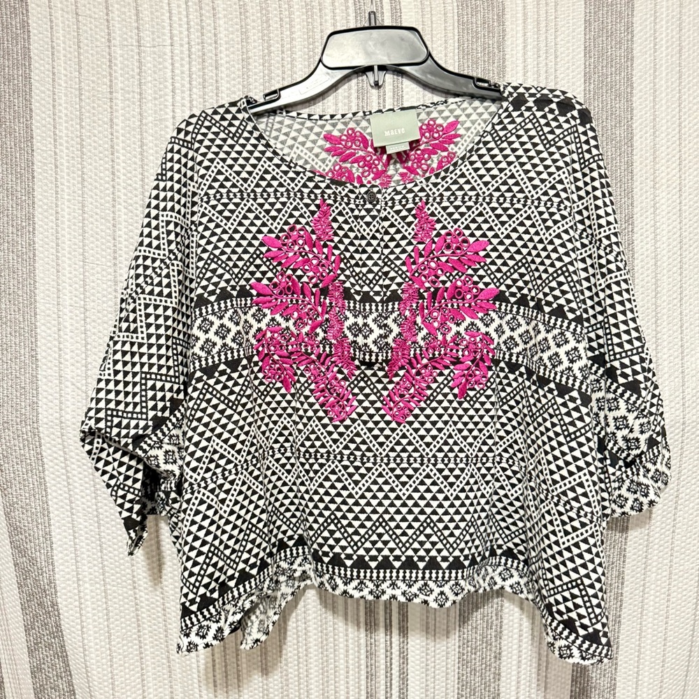 Mauve Black and White Patterned Blouse with Pink Details